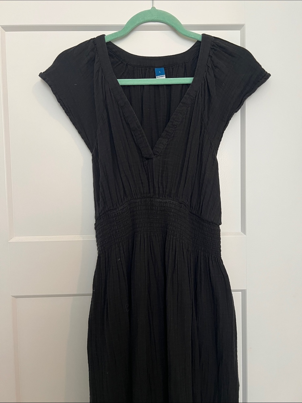 EUC Old Navy Classic Black V-Neck Women's Dress - Size L!